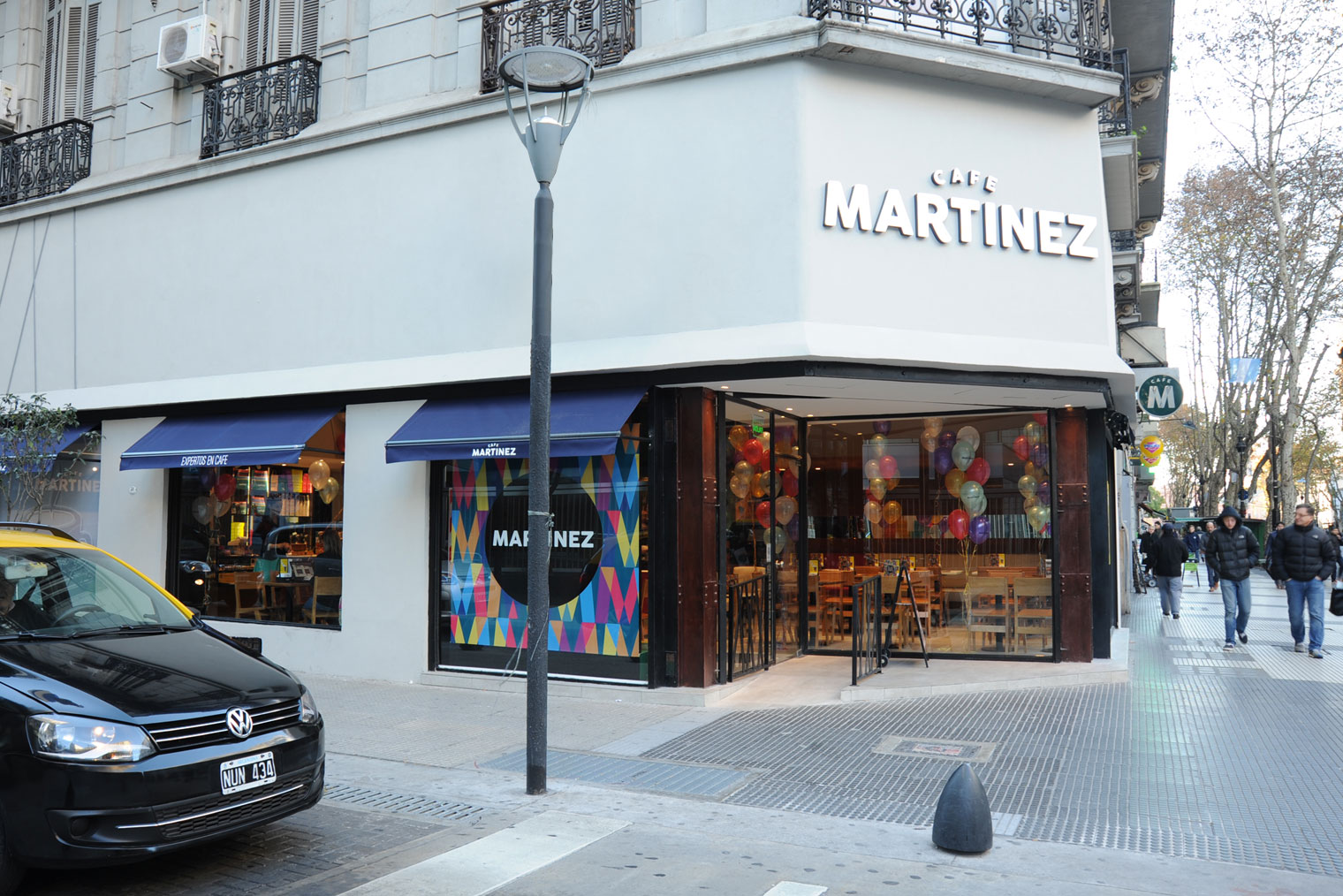 Marca y Arquitectura Comercial - Fachada Café Martínez